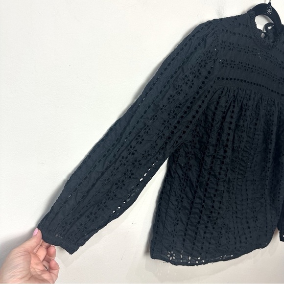 Jcrew Tie Back Top in Ditsy Eyelet Black - Picture 5 of 9